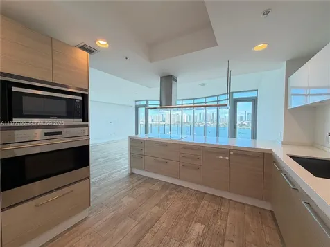 17111 Biscayne Boulevard North Miami Beach FL 33160