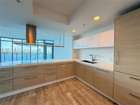 17111 Biscayne Boulevard North Miami Beach FL 33160
