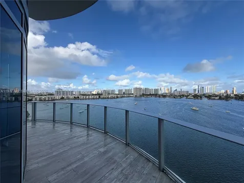 17111 Biscayne Boulevard North Miami Beach FL 33160