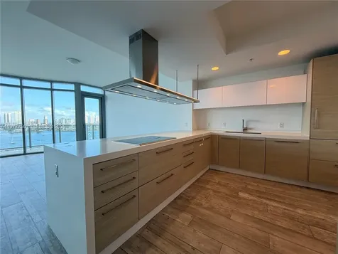 17111 Biscayne Boulevard North Miami Beach FL 33160