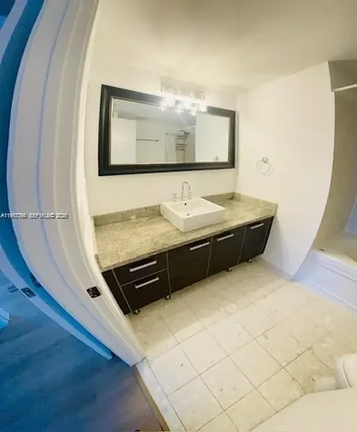 185 SW 7th Street Miami FL 33130