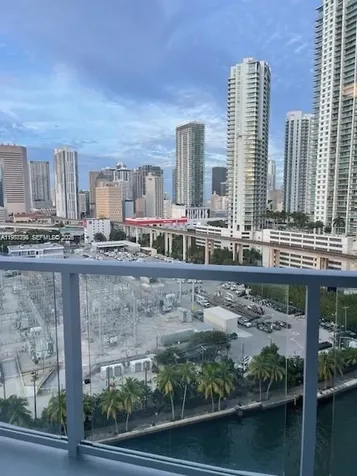 185 SW 7th Street Miami FL 33130