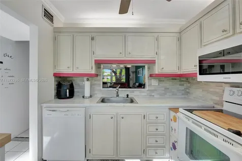 5003 NW 35th Street Lauderdale Lakes FL 33319