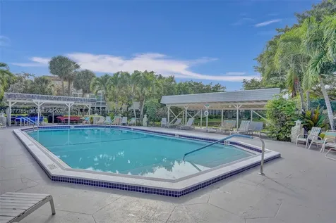5003 NW 35th Street Lauderdale Lakes FL 33319