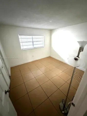 1735 W 60th Street Hialeah FL 33012