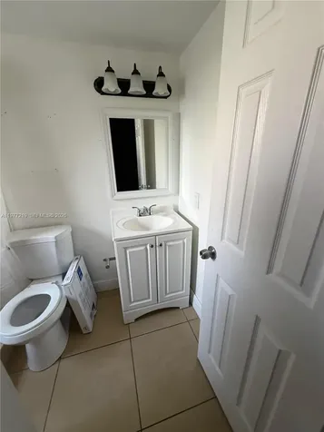 1735 W 60th Street Hialeah FL 33012
