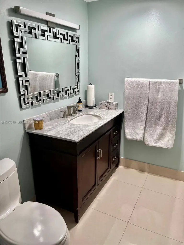 4001 Hillcrest Drive Hollywood FL 33021