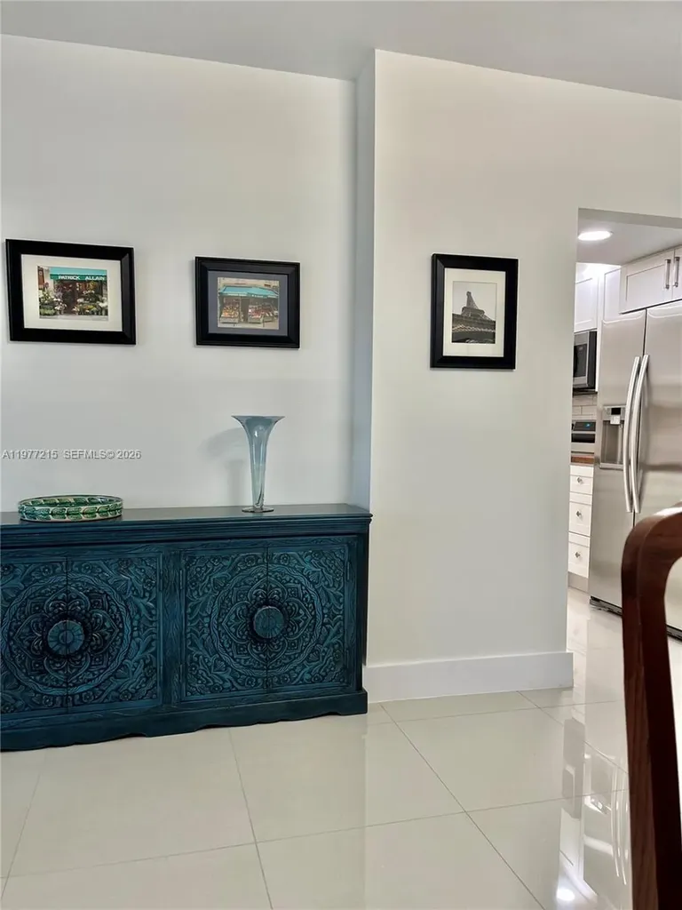 4001 Hillcrest Drive Hollywood FL 33021
