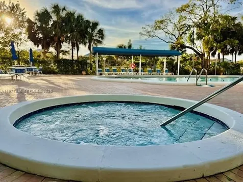 4001 Hillcrest Drive Hollywood FL 33021