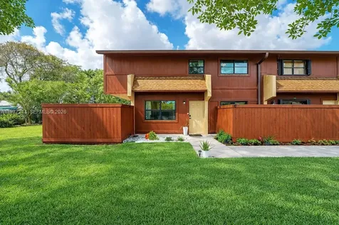 6639 SW 116th Place Miami FL 33173