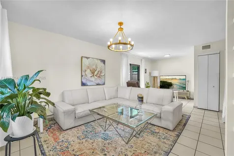 6639 SW 116th Place Miami FL 33173