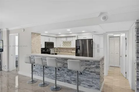 2655 Collins Avenue Miami Beach FL 33140