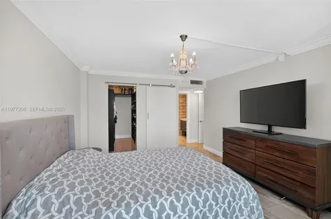 2655 Collins Avenue Miami Beach FL 33140