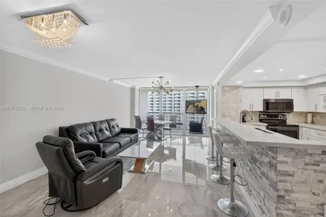 2655 Collins Avenue Miami Beach FL 33140