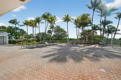 2655 Collins Avenue Miami Beach FL 33140