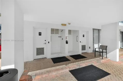 2655 Collins Avenue Miami Beach FL 33140
