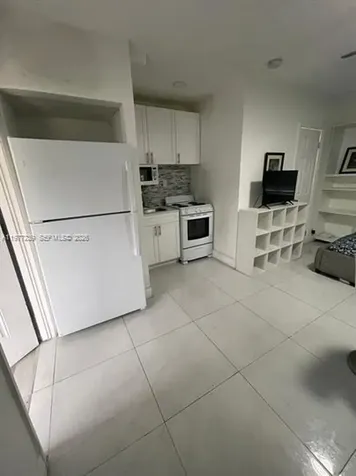 625 S 20th Avenue Hollywood FL 33020