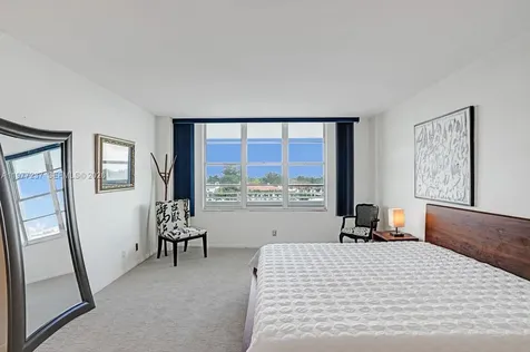 5700 Collins Avenue Miami Beach FL 33140