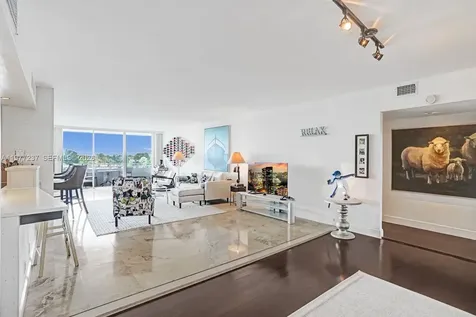 5700 Collins Avenue Miami Beach FL 33140