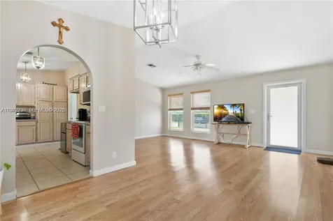 13752 SW 285th Street Homestead FL 33033