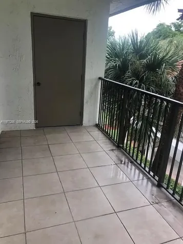 550 S Park Road Hollywood FL 33021