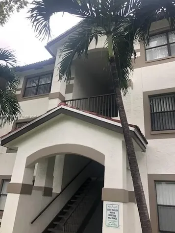 550 S Park Road Hollywood FL 33021