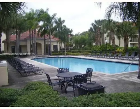 550 S Park Road Hollywood FL 33021