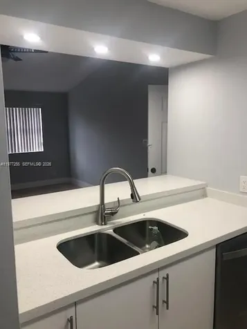 550 S Park Road Hollywood FL 33021