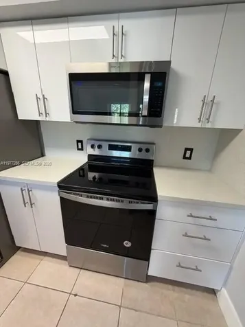 550 S Park Road Hollywood FL 33021