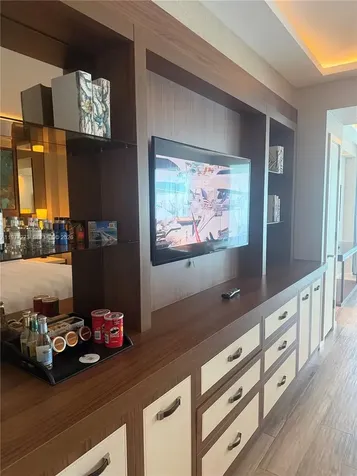 551 N Fort Lauderdale Beach Boulevard Fort Lauderdale FL 33304
