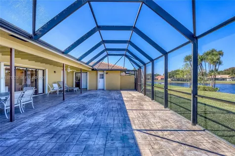 1048 NW 110th Lane Coral Springs FL 33071