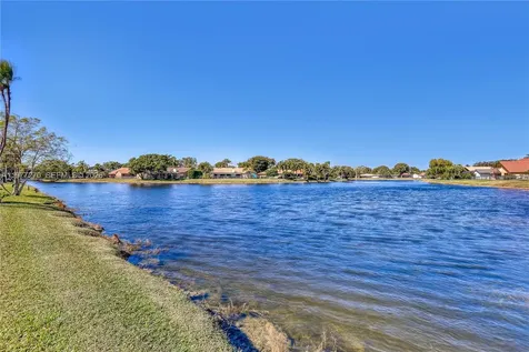 1048 NW 110th Lane Coral Springs FL 33071