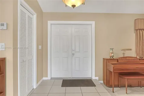 1048 NW 110th Lane Coral Springs FL 33071