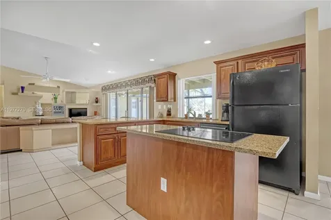 1048 NW 110th Lane Coral Springs FL 33071