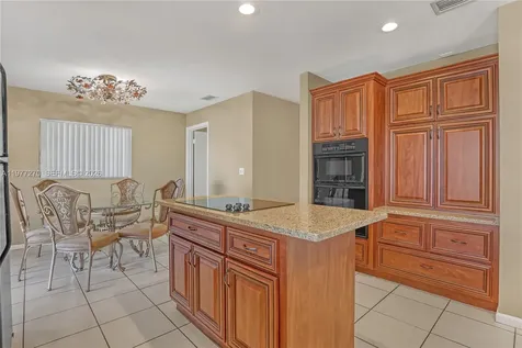 1048 NW 110th Lane Coral Springs FL 33071