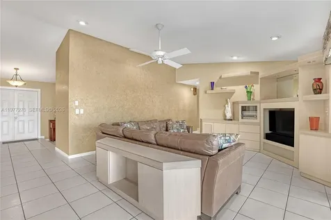 1048 NW 110th Lane Coral Springs FL 33071