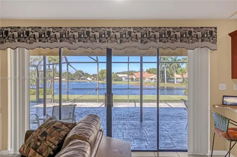 1048 NW 110th Lane Coral Springs FL 33071