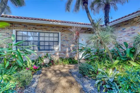 1048 NW 110th Lane Coral Springs FL 33071