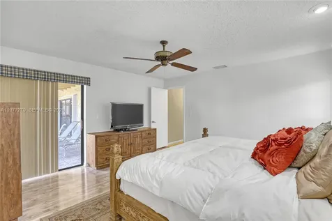1048 NW 110th Lane Coral Springs FL 33071