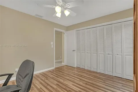 1048 NW 110th Lane Coral Springs FL 33071