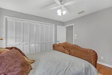 1048 NW 110th Lane Coral Springs FL 33071