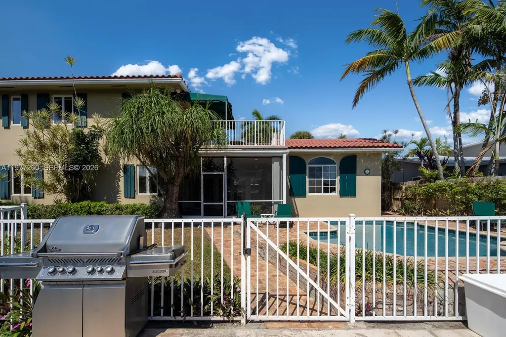 2046 NE 15th Street Fort Lauderdale FL 33304