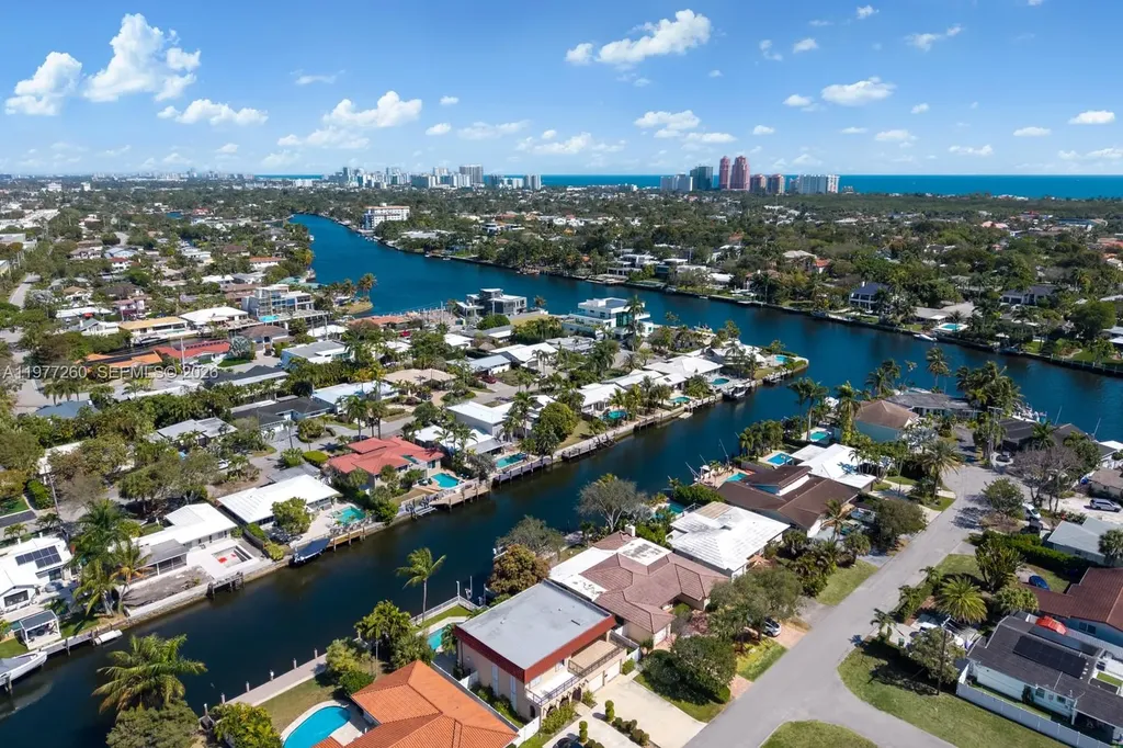 2046 NE 15th Street Fort Lauderdale FL 33304