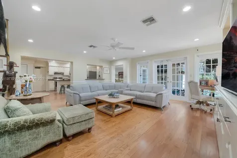 2046 NE 15th Street Fort Lauderdale FL 33304