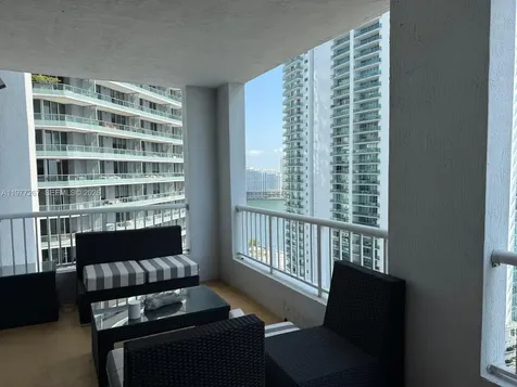 170 SE 14th Street Miami FL 33131