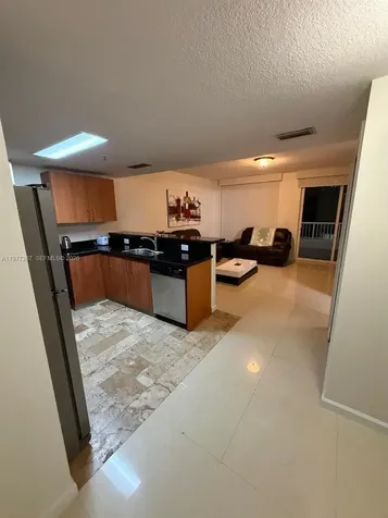 170 SE 14th Street Miami FL 33131