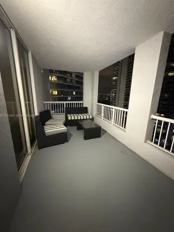 170 SE 14th Street Miami FL 33131