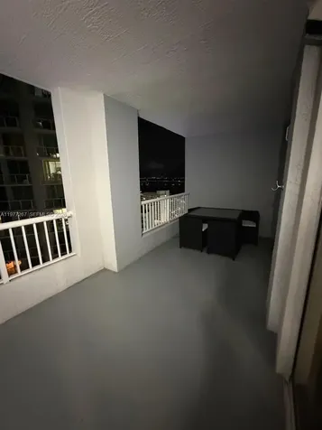 170 SE 14th Street Miami FL 33131