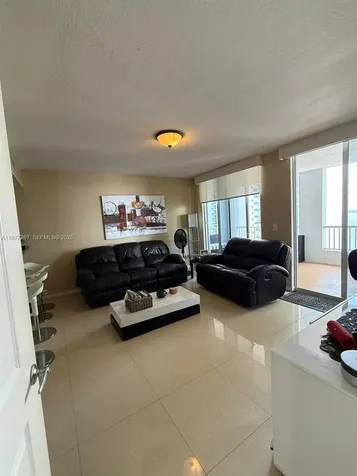 170 SE 14th Street Miami FL 33131
