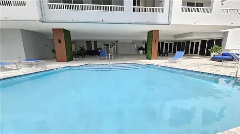 170 SE 14th Street Miami FL 33131